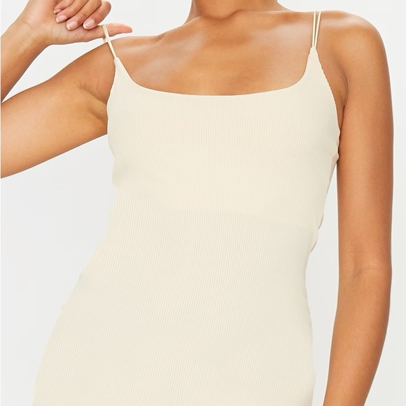 NWOT Pretty Little Thing Midi Dress - Picture 4 of 14